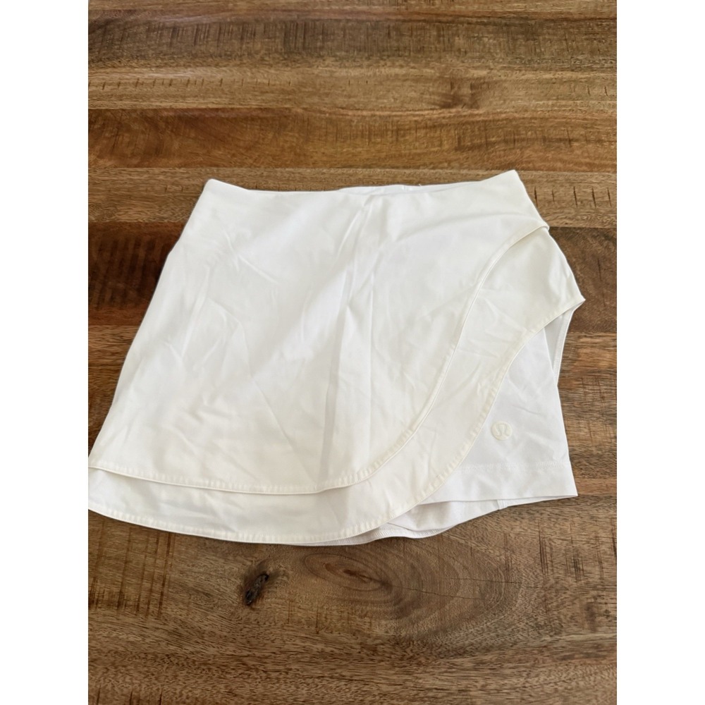 Lululemon Asymmetrical Layered High-Rise Tennis Skirt White Size 6 Skort